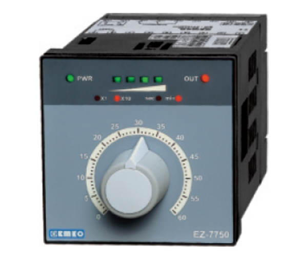 EZ-7750 Timer analogowy