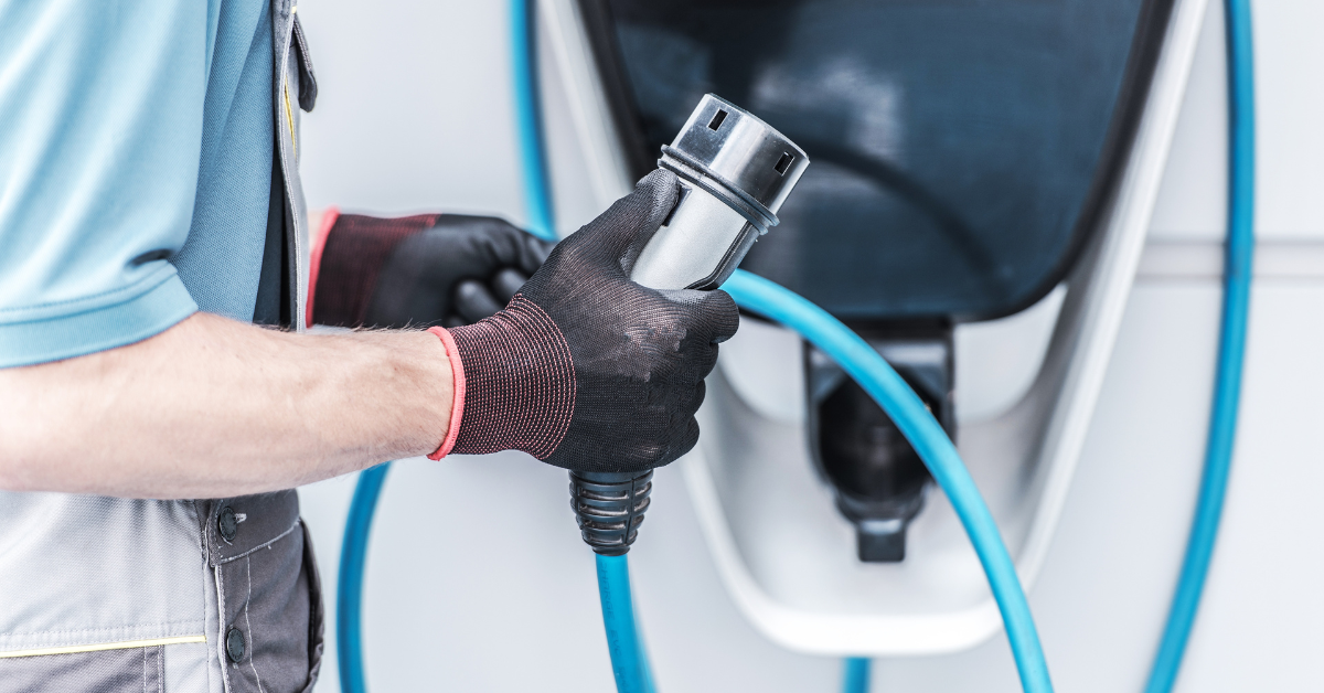 Stacja ładowania pojazdów elektrycznych – adapter testowy. Urządzenie, którym wykonasz kompleksowe pomiary.